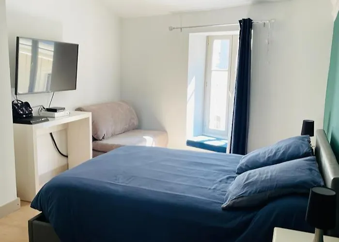 La Terrasse Des Arenes * Nîmes